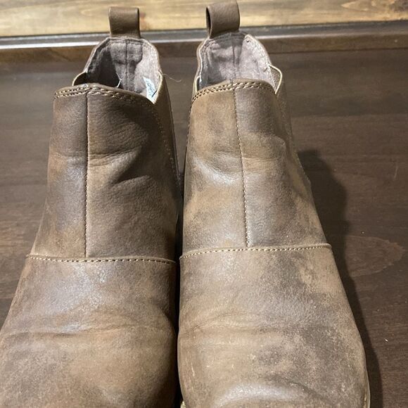 Rocket Dog Maylon Brown Ankle Bootie Size 7 - Picture 3 of 13